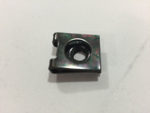 B23-08 M6 clip nut